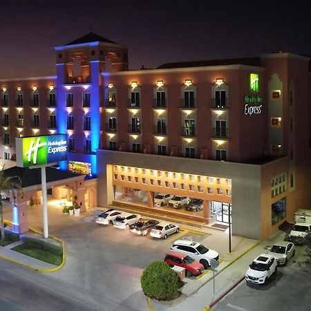 Holiday Inn Express Torreon By Ihg Exterior photo