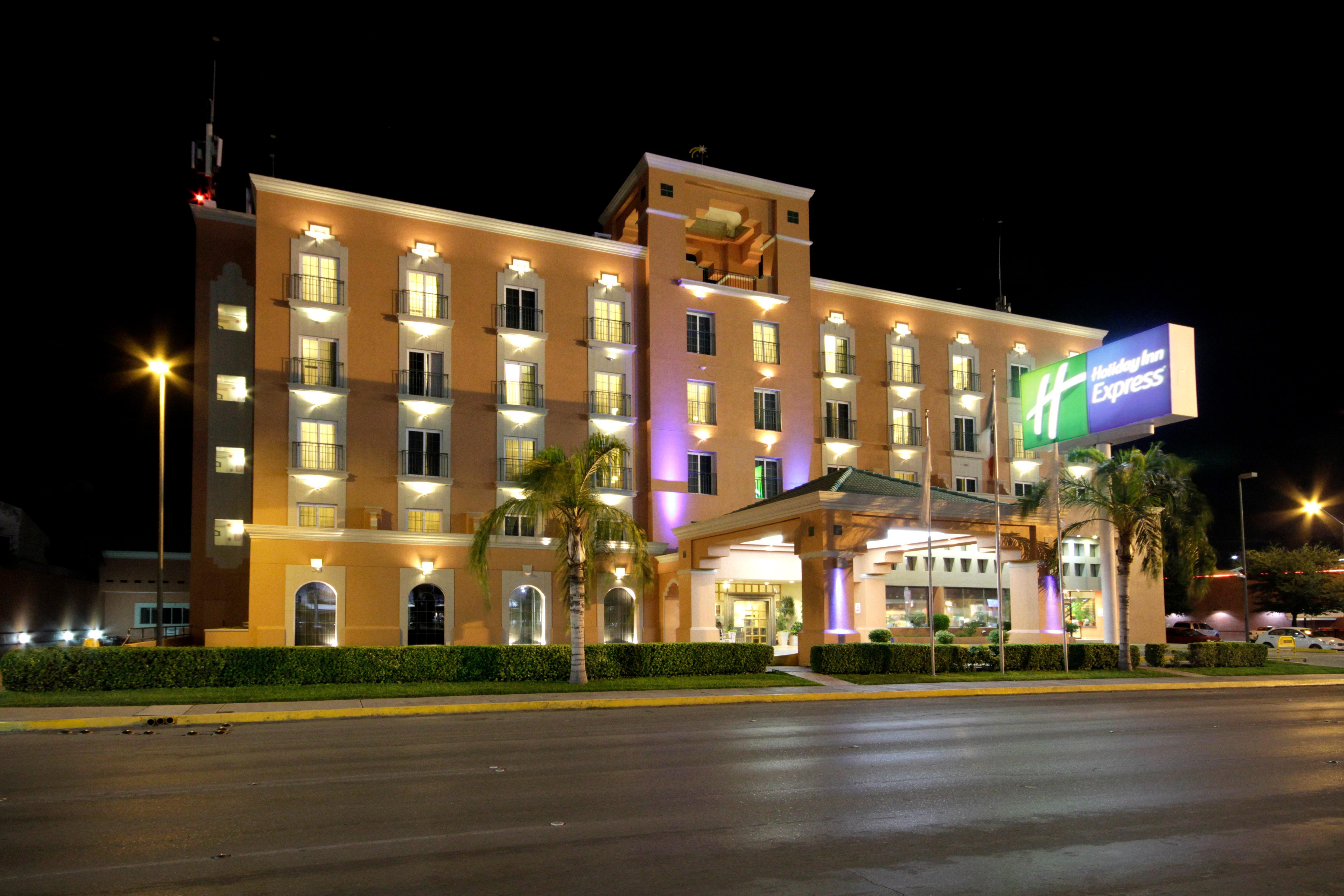 Holiday Inn Express Torreon By Ihg Exterior photo