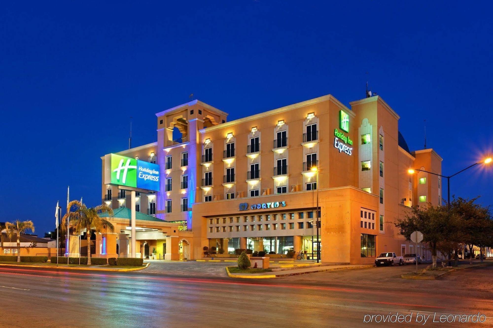 Holiday Inn Express Torreon By Ihg Exterior photo